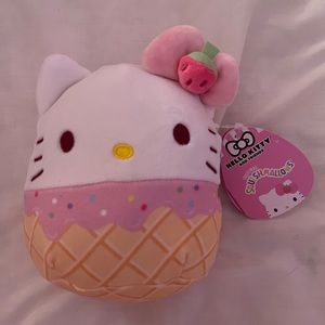 Hello Kitty Squishmallow